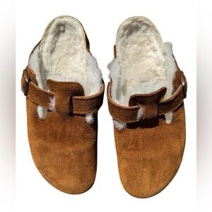 Birkenstock Boston Shearling Clogs – Suede Chestnut Brown, Size 37 (US 6-6.5)
